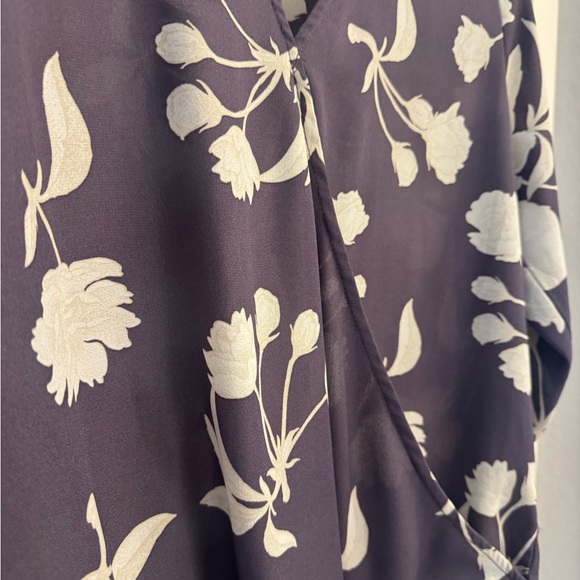 West Kei Purple Floral 3/4 length Blouse - Picture 6 of 6